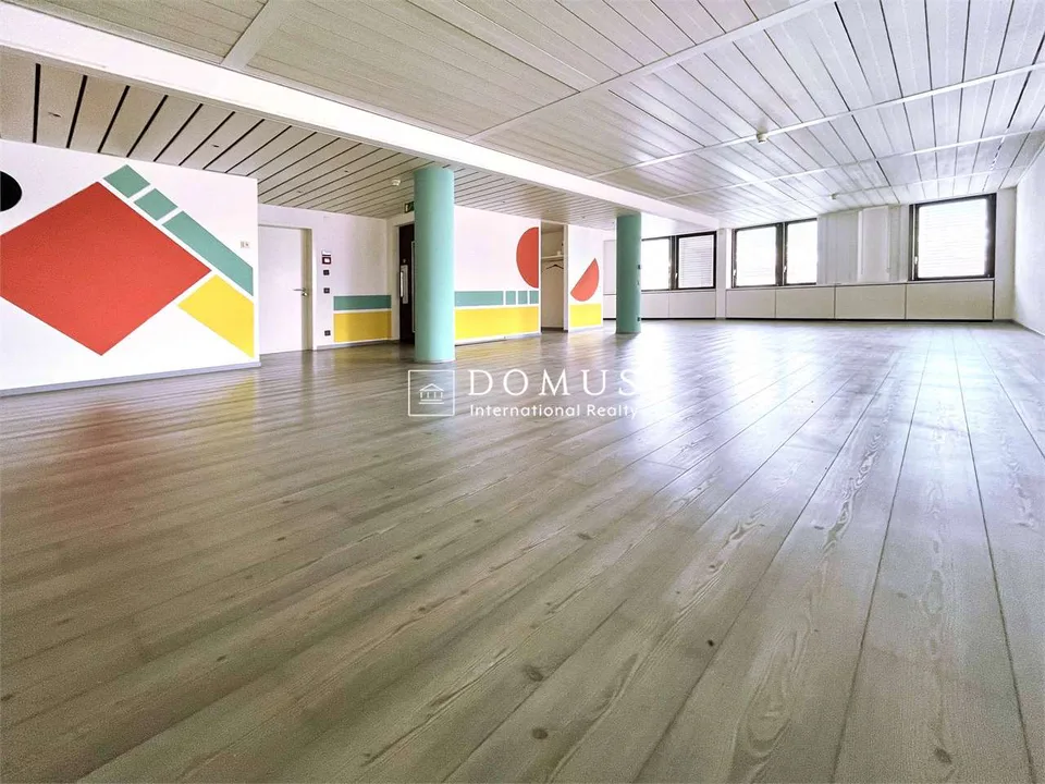 Zentrales Büro Open Space, erster Monat kostenlos