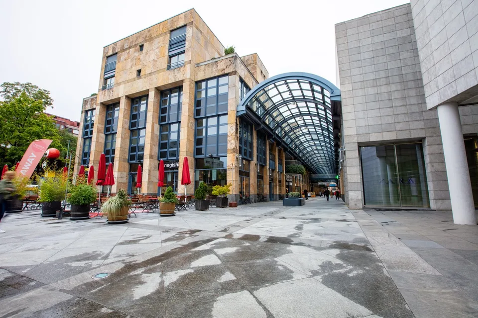 Spazio ufficio privato per 3 in Regus Metalli