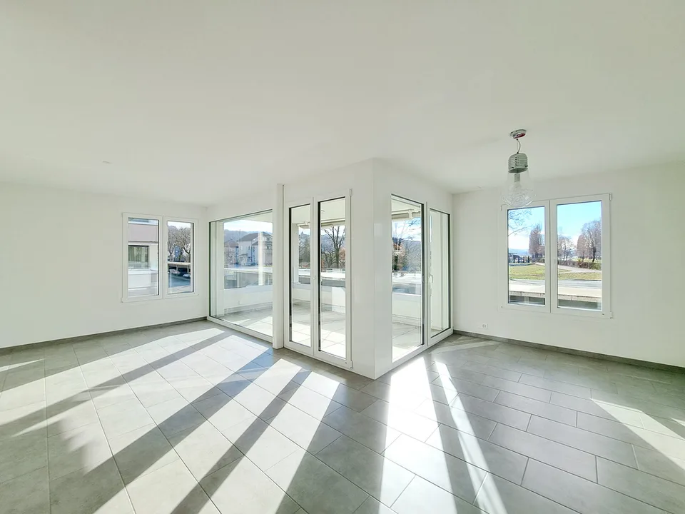 GARE 9, Appartement de 4.5 pièces récent avec 2 salles de bain