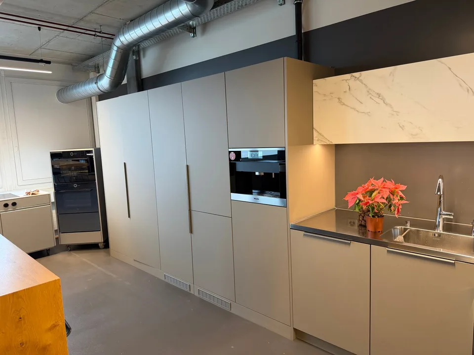 Spazio ufficio con possibilità di ampliamento flessibili - Lavorare nel centro di Stans