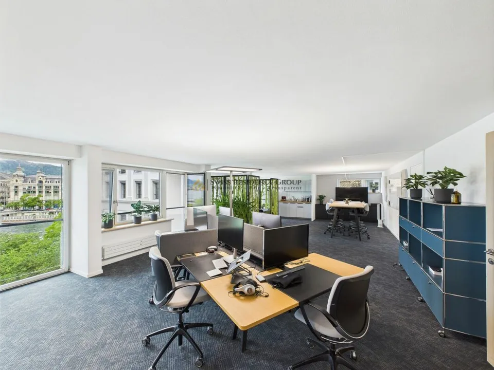 Modernes Büro im Herzen von Zürich mit traumhafter Aussicht