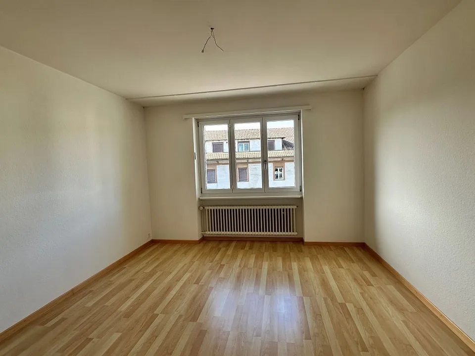 4-Bedroom Apartment, 2nd Floor Right