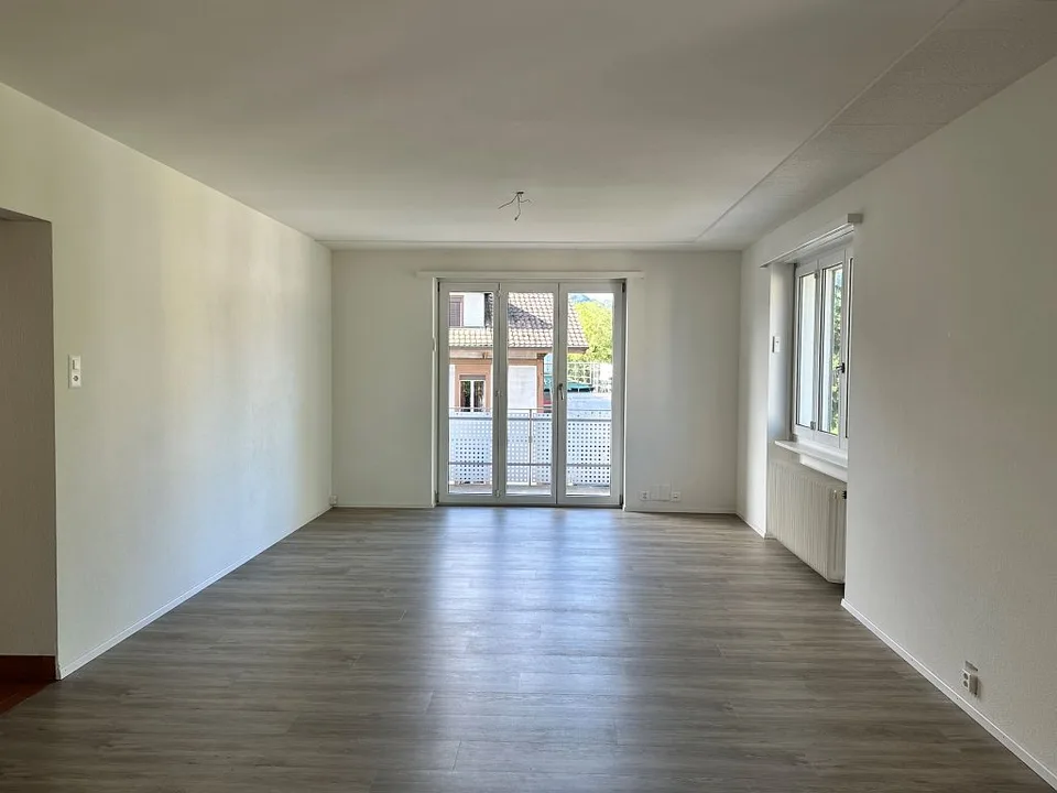 4-Bedroom Apartment, 2nd Floor Right