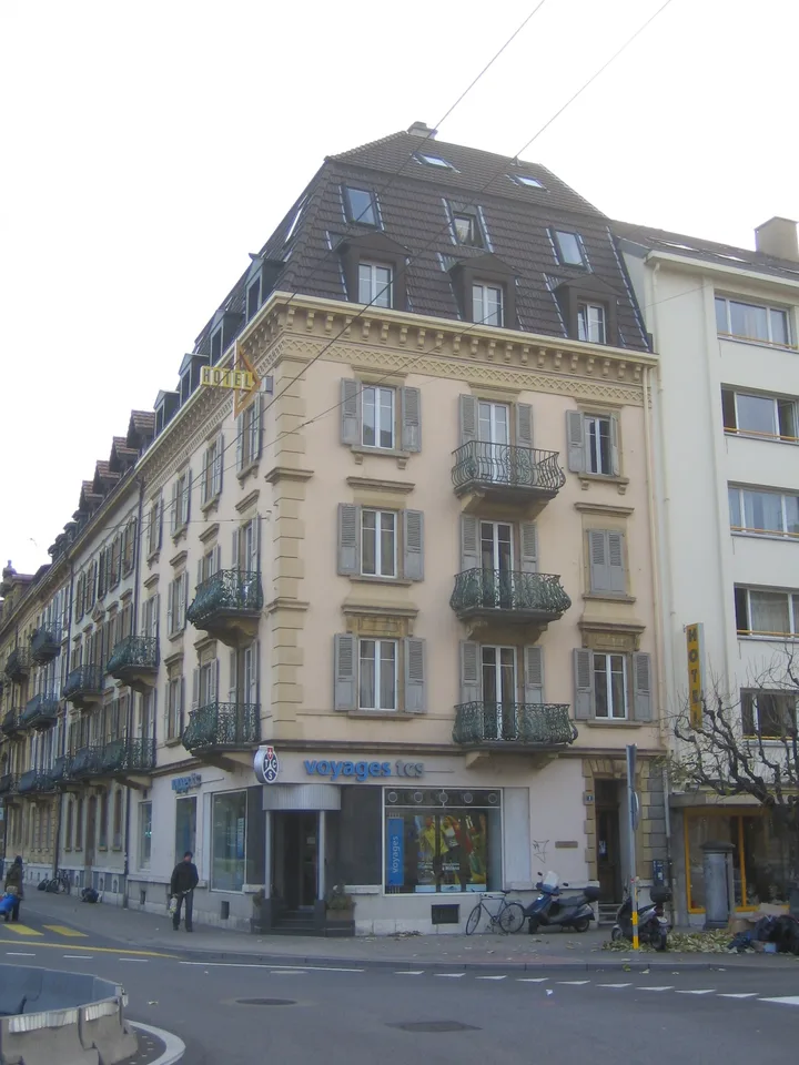 Bureau lumineux de 4 pièces au cœur de Neuchâtel