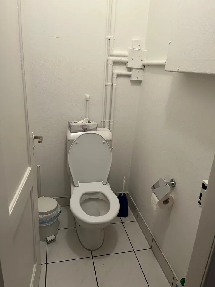 Apothekenräumlichkeiten-Verkaufsfläche und Büros, Brüggstrasse 2 Biel – Foto 10 von 10