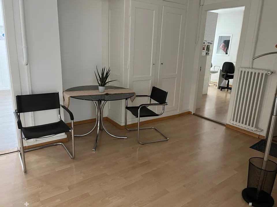 Apothekenräumlichkeiten-Verkaufsfläche und Büros, Brüggstrasse 2 Biel – Foto 7 von 10