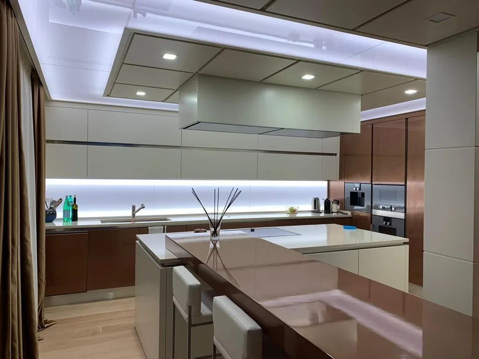 Lussuoso Appartamento Duplex, vista lago 180 gradi con Inifity Pool