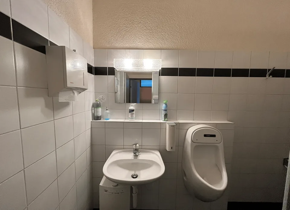 Schöne & Zentrale Bürofläche zu Vermieten – Foto 18 von 20