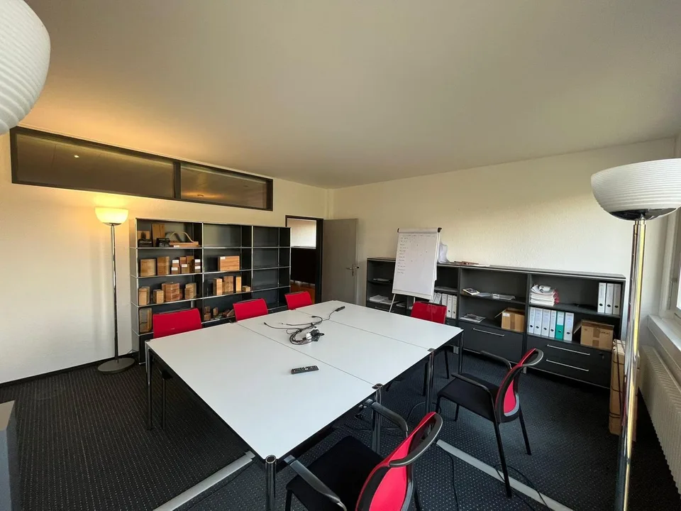 Schöne & Zentrale Bürofläche zu Vermieten – Foto 15 von 20