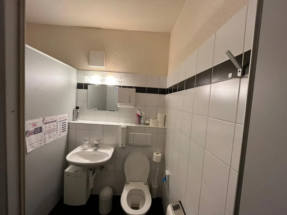 Schöne & Zentrale Bürofläche zu Vermieten – Foto 17 von 20