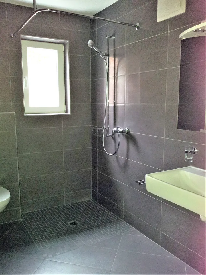 Schönes 2,5-Zimmer-Apartment in Fontenais