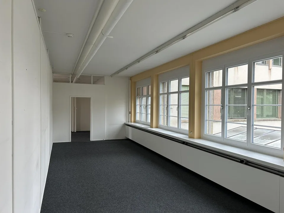 Two office rooms with anteroom and small tea kitchen – photo 8 of 9