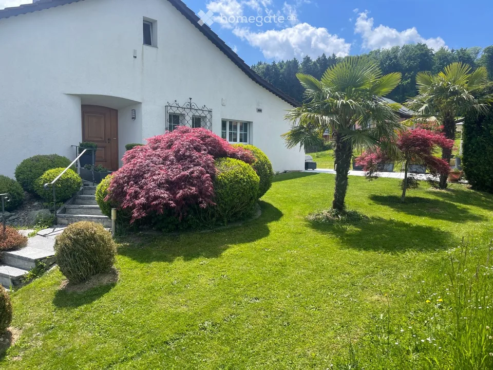 Freistehendes Einfamilienhaus mit Traumgarten in Gockhausen