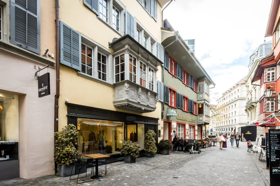 Exklusive Büroräumlichkeiten in geschichtsträchtigem Gebäude