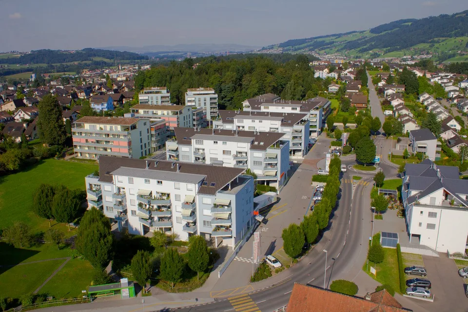 Attraktive Gewerbeflächen zu vermieten – unterteilbar in 2 Einheiten