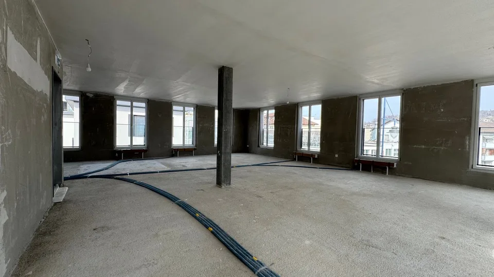 Spazio commerciale attraente al 2° piano di ca. 117 m² in un edificio nuovo