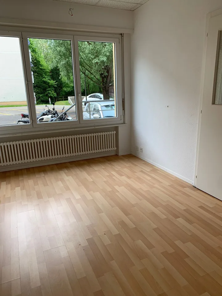 Locali con più spazi, tra cui una cucina attrezzata – foto 6 di 8