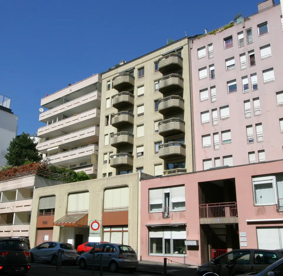 Appartement de 4 pièces avec balcon à Plainpalais