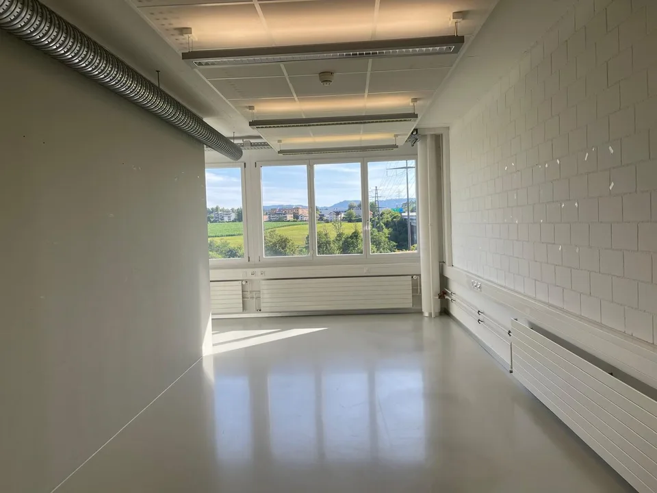 Modernes Büro in Cham – sofort verfügbar