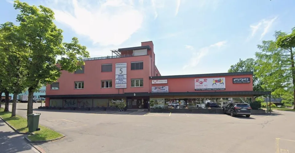 Grosse Verkaufsfläche - Ihr neuer Standort in Wohlen