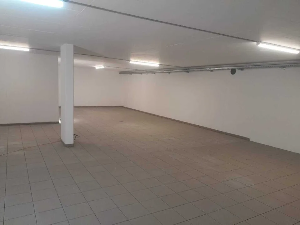 Storage/leisure space with flexible area
