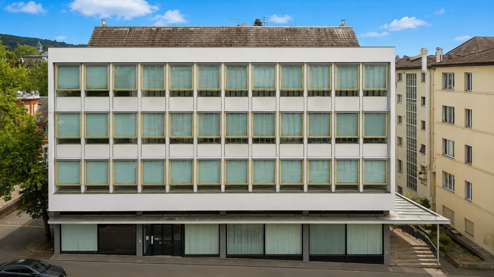 Büro- und Gewerbeflächen 270m2 - 860m2 an Toplage im Kreis 1