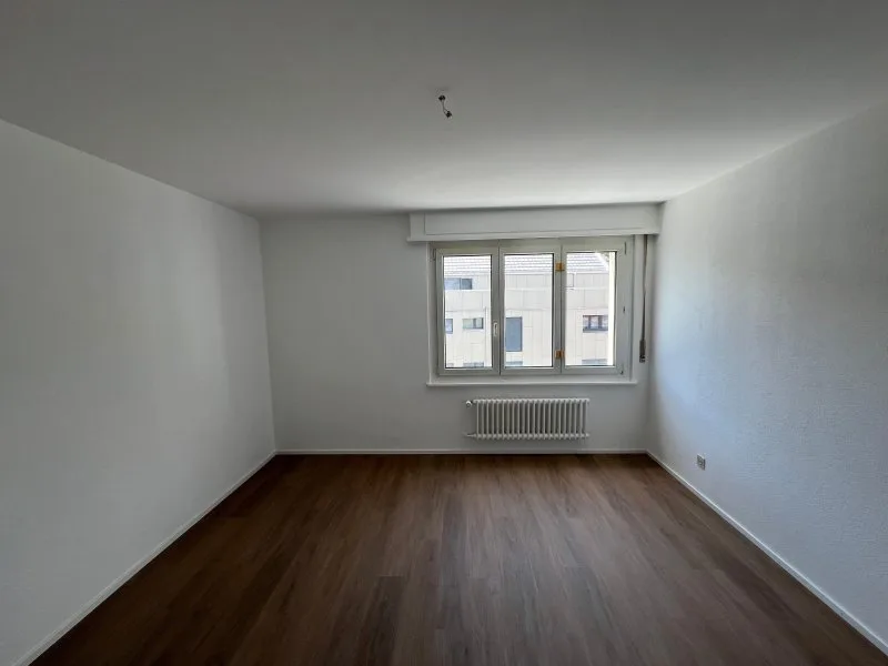 00177 - Appartamento 3 locali - Rouges-Terres 33 B - HAUTERIVE