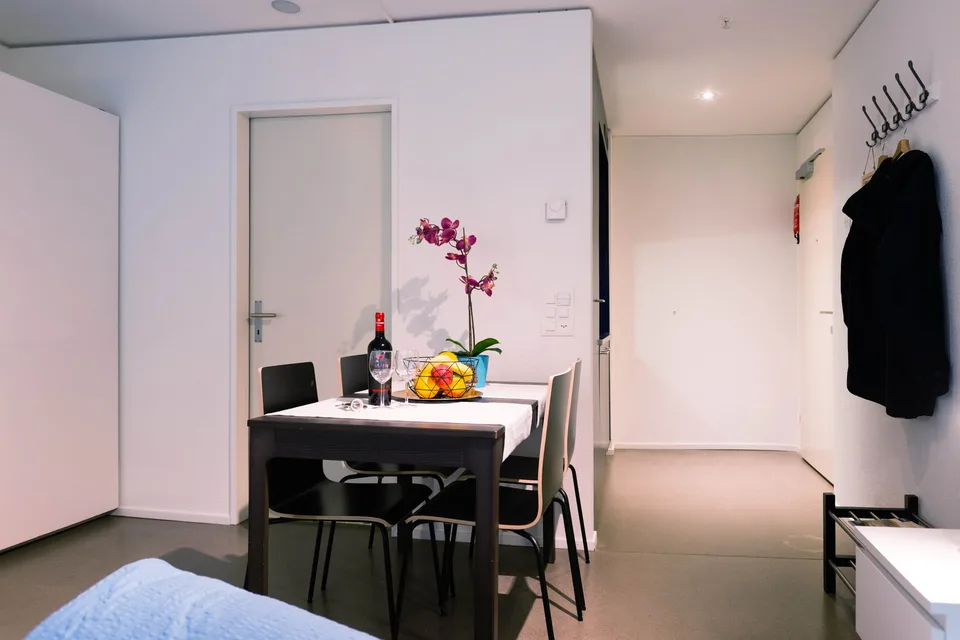 Möbliertes, modernes 1.5 Zimmer Studio mit Balkon – foto 12 di 18