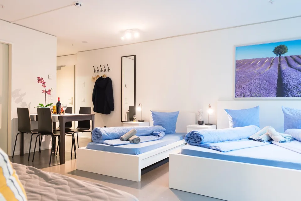Möbliertes, modernes 1.5 Zimmer Studio mit Balkon