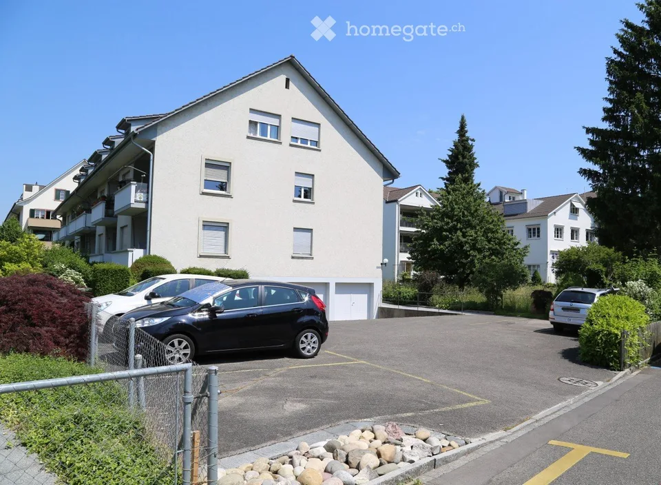 Helle 3-Zimmer Wohnung im Hochparterre zu vermieten
