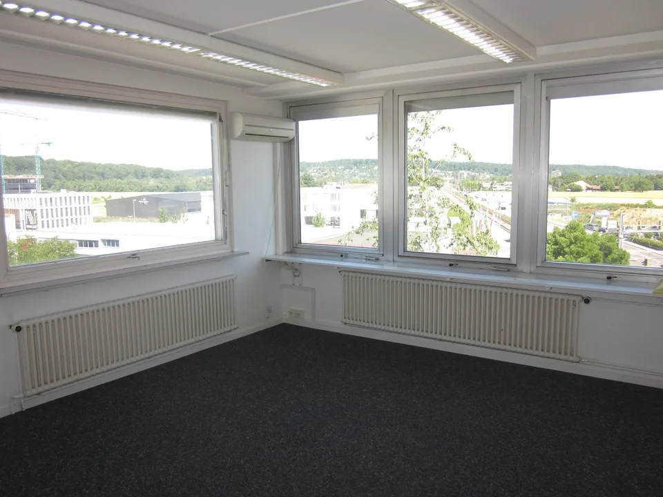 1-Zimmer-Büro oder Lager an zentraler Lage