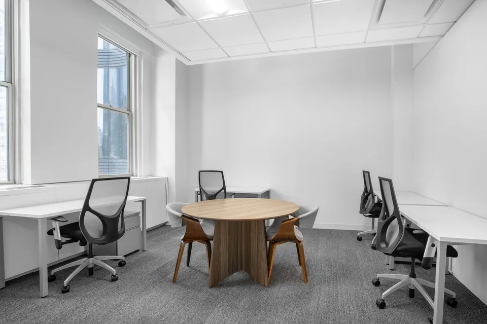 Büro-Design für 15 Personen bei Spaces Quartier de l'Étang