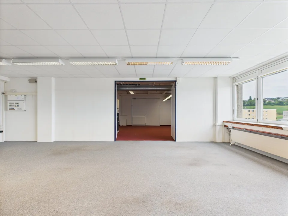 310m2 moderne Bürofläche im 2. OG in Murten – Foto 18 von 19