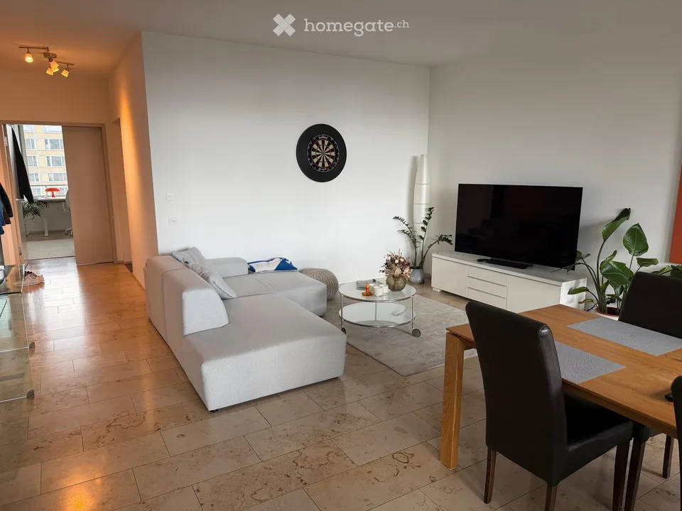 Flatmate wanted for 4.5-room apartment (luxurious, 13th floor), directly at Altstetten station!