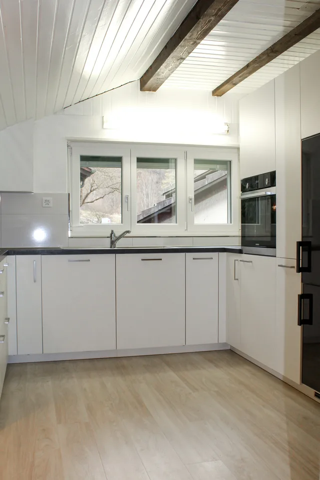 Appartement de 3.5 pcs au 1er étage  avec balcon et galetas