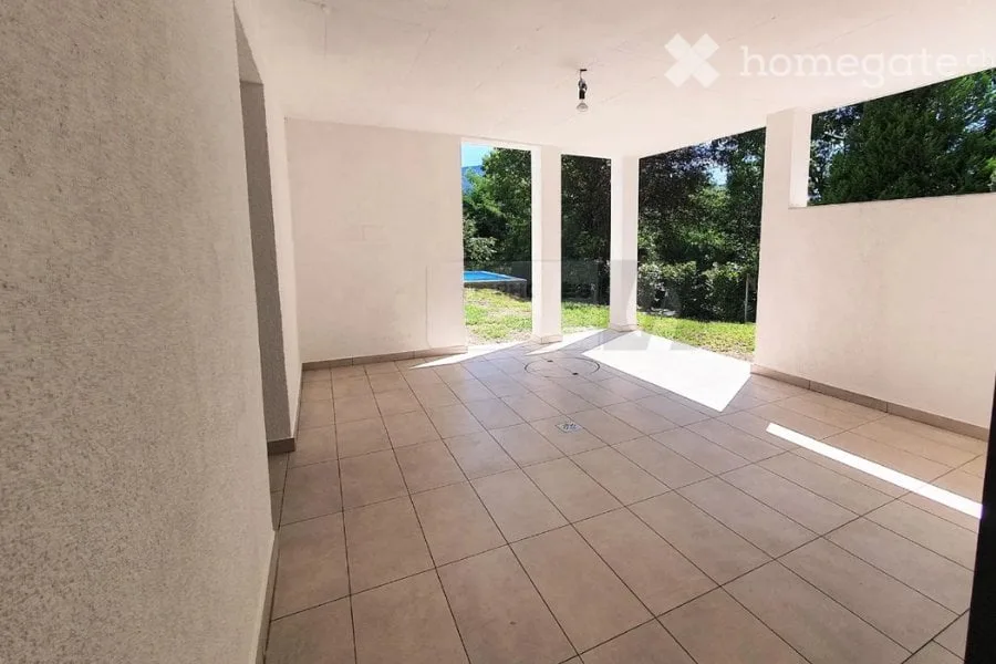 2 pièces avec Jardin et Piscine dans le verdoyant Purasca/Caslano