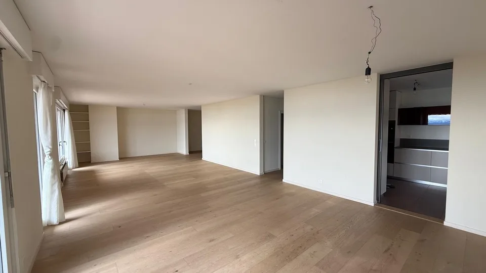 Magnifique appartement de 6 pièces rénové à Lutry