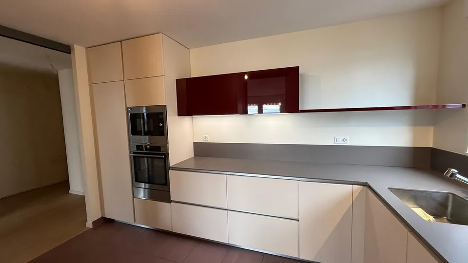 Magnifique appartement de 6 pièces rénové à Lutry