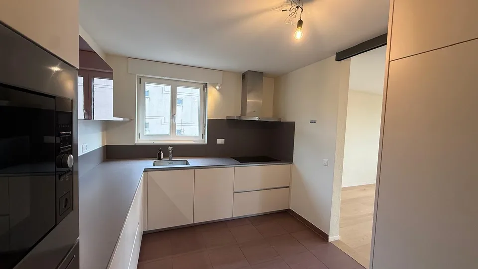 Magnifique appartement de 6 pièces rénové à Lutry