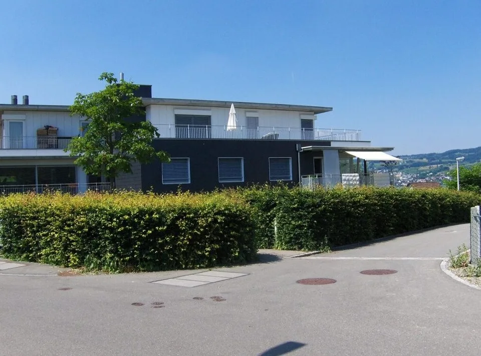 Einstellplatz in Horgen zu vermieten!