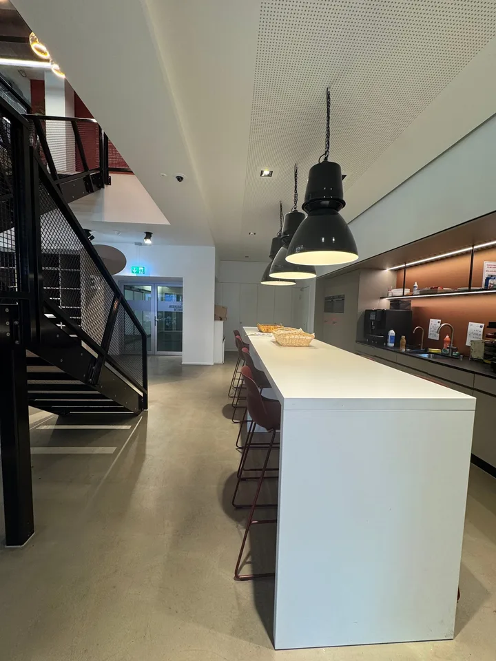 Moderne Bürofläche im Block 22 - Mitten in Zürich Altstetten – Foto 10 von 11