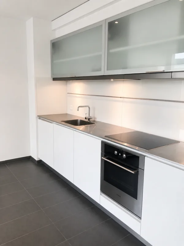 Moderne 3.5-Zimmerwohnung mit eig. Waschturm