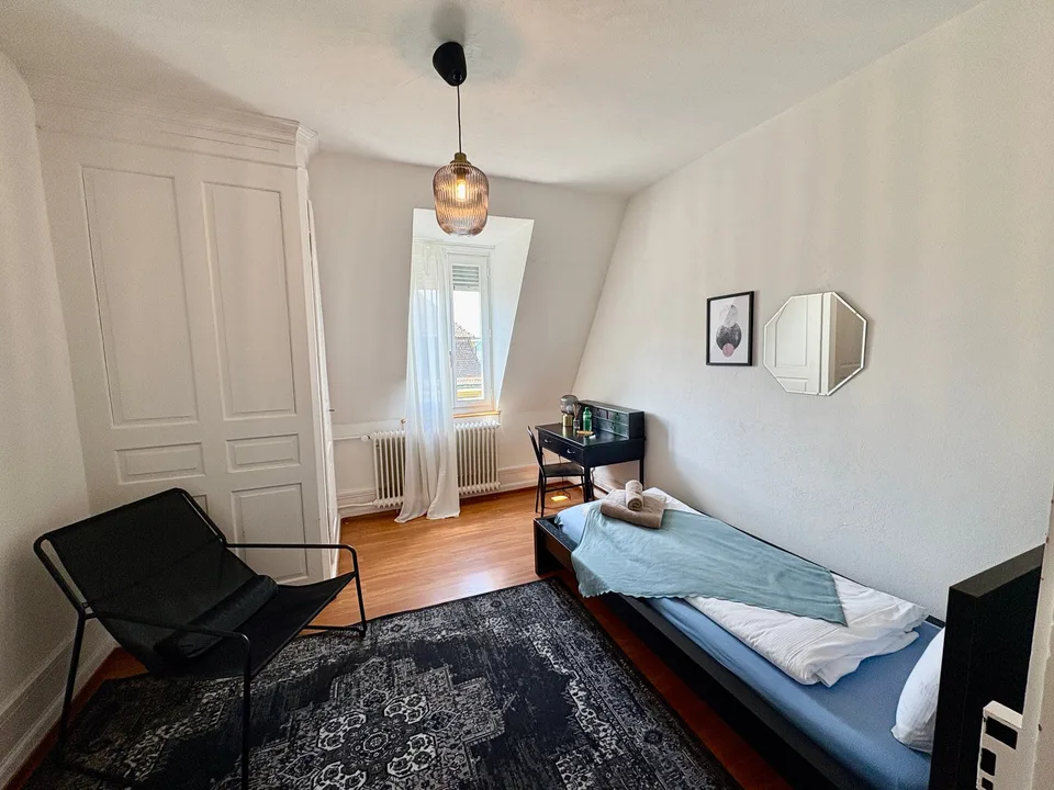 (BEFRISTET/TEMPORARY 31.03.2026) Zwei 2x Stylisches Zimmer (20m2) in einer Jugendstil-Villa-WG
