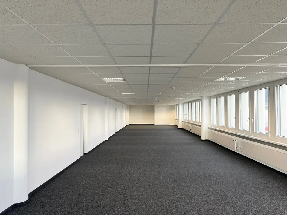 Divers locaux de bureaux et commerciaux dans des emplacements de premier choix recherchent de nouveaux locataires !