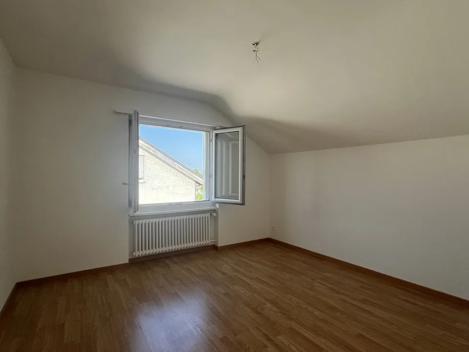Bel appartement 4.5 pièces à Arch à louer !