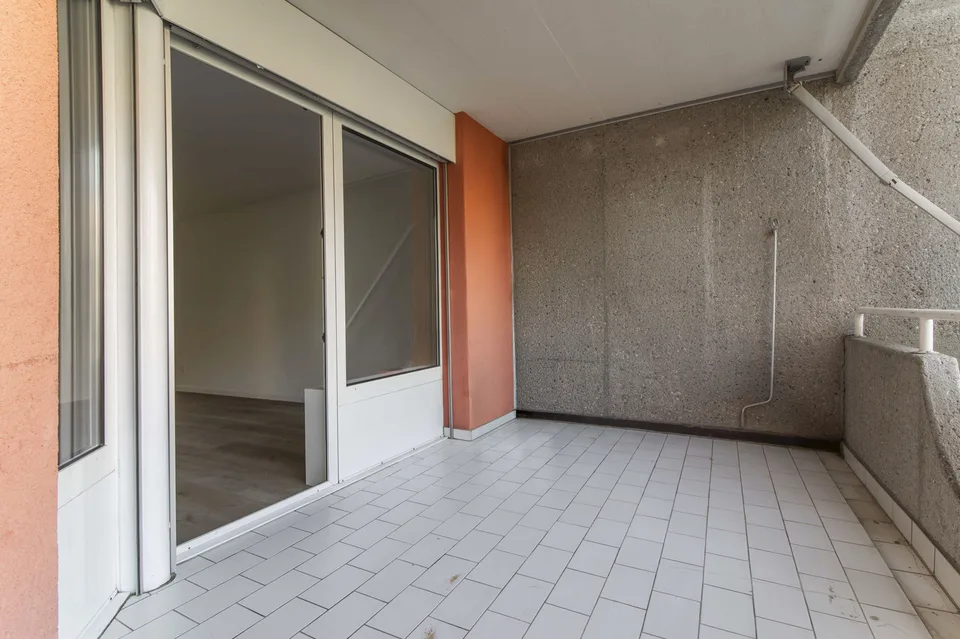 Exklusives 3.5-Zimmer-Wohnung in Breganzona, renoviert mit hochwertigen Ausstattungen – Foto 11 von 11
