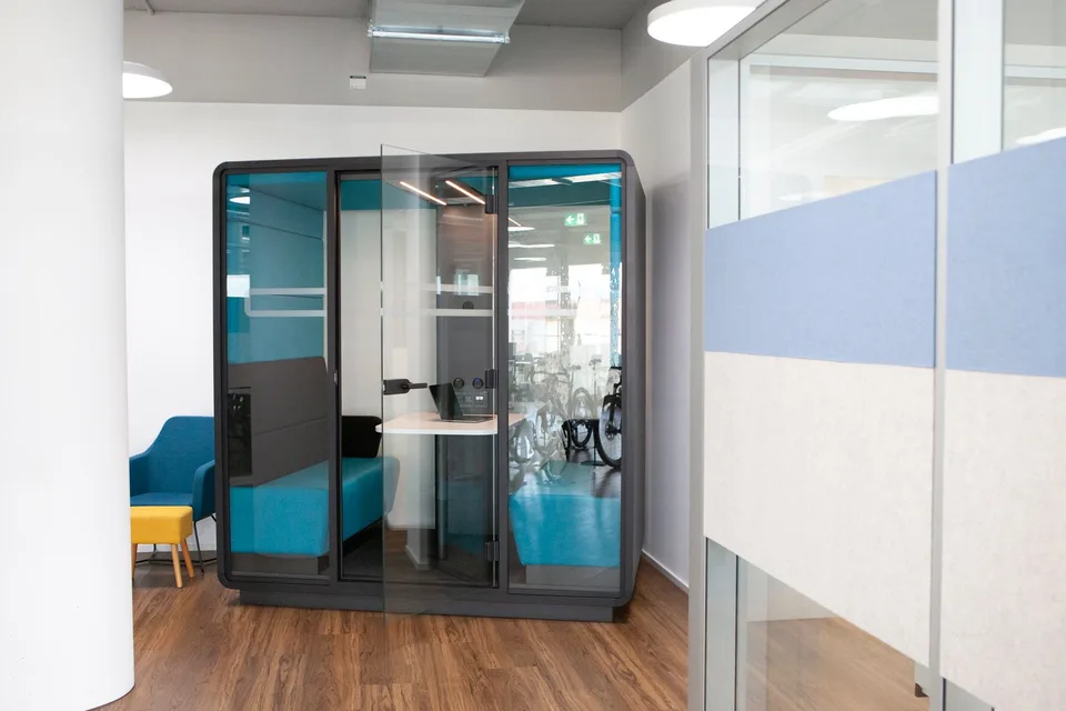 DOUBLE CUBICLE AB CHF 699 - OHNE DEPOT – Foto 15 von 30
