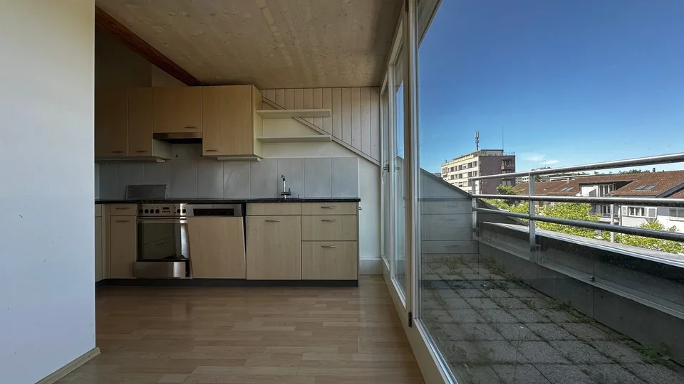 Grosse/Loft (offene) 1.5-Zimmer-Dachwohnung Nähe Triemli zu vermieten – Foto 7 von 12