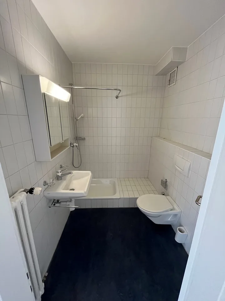 Praxis/Gewerbefläche an zentraler Lage wenige Gehminuten vom Bahnhof – Foto 8 von 9