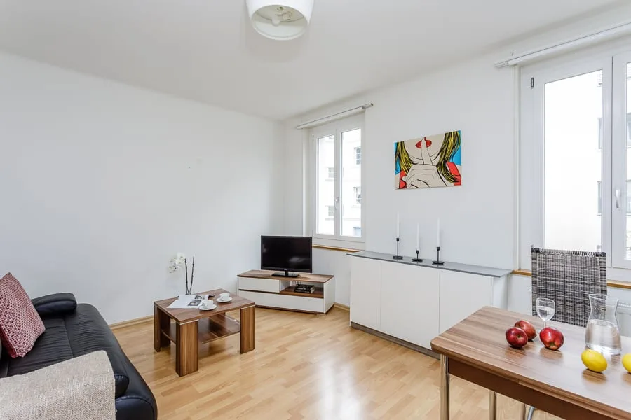 Charming 3.5-room apartment with balcony in Basel's Gellert district